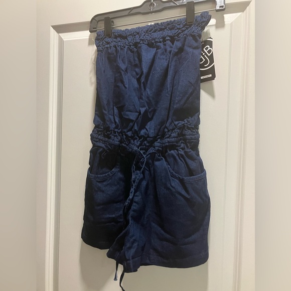 Boom Boom Dark Wash Denim Halter Romper.  New with tags.  Size-M - Picture 6 of 7